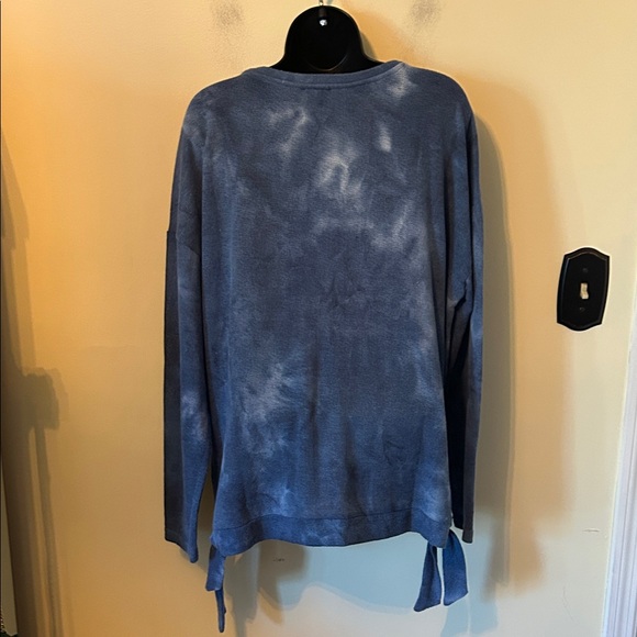 Tribal Tie-Hem Blue Tie-Dye Long Sleeve Waffle Top Size L - Picture 5 of 12
